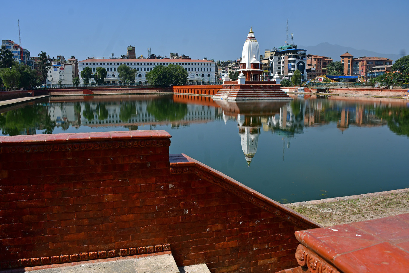 लेउ हटाएर थप सुन्दर बनाइँदै रानीपोखरी